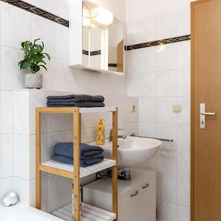 Apartment Flex Aparts - Moeblierte 2-raum In Zwickau