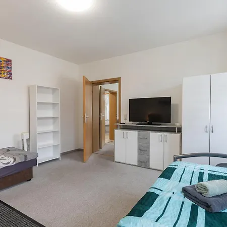 Flex Aparts - Moeblierte 2-raum In Apartment Zwickau